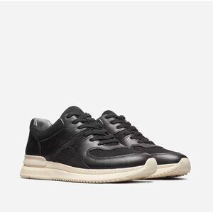 O by Everlane The Trainer Leather Sneakers in Black Sz 8.5  / 6.5 M